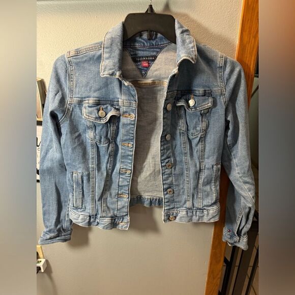 Tommy Hilfiger Cropped Jean Jacket Size XS Light Wash - Picture 3 of 12